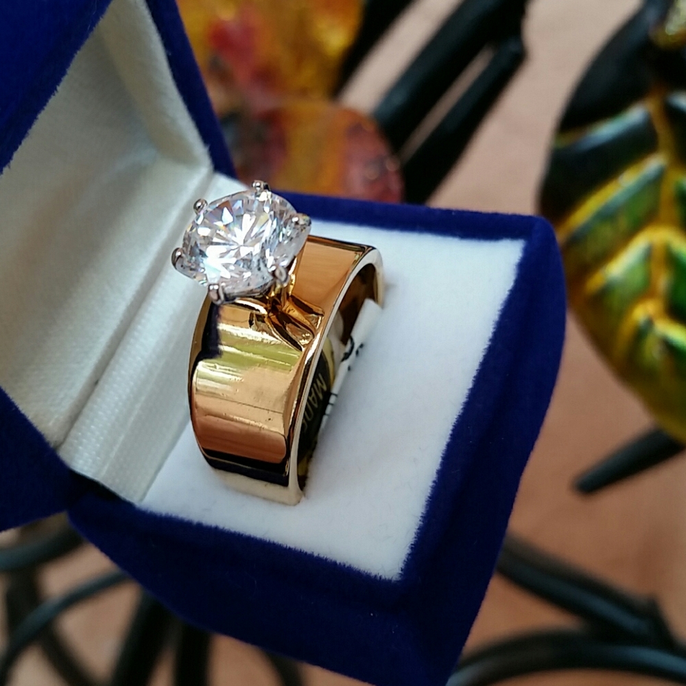 Cubic Zirconia Diamond 18k GF(gold filled) - Picture 2 of 5